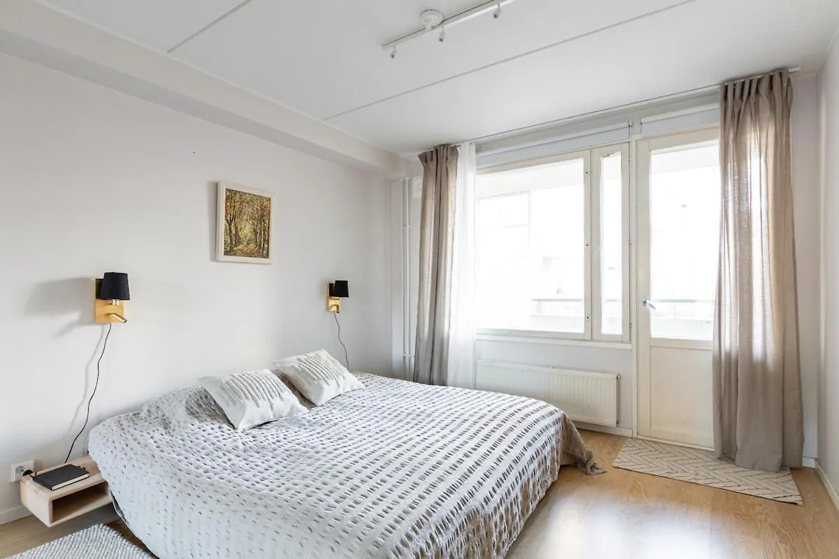 Lovely Two Bedroom Apartment Close To Metro Helsinki 0*,  Finland