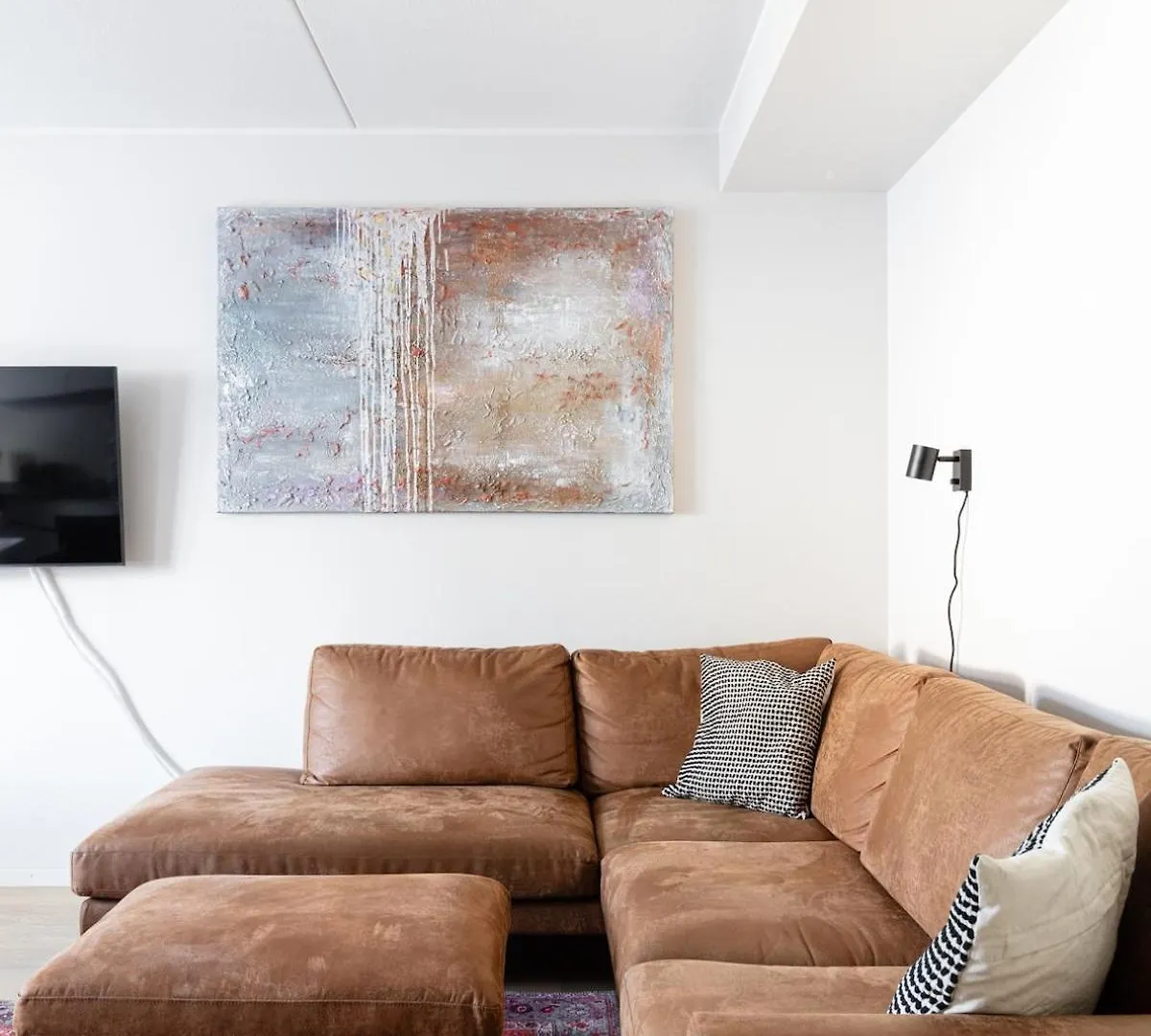 Lovely Two Bedroom Apartment Close To Metro Helsinki